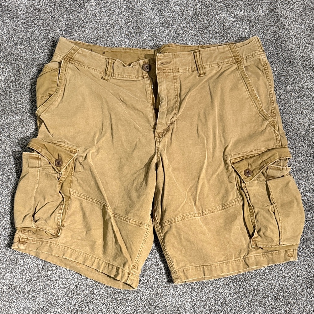 American Eagle Outfitters Brown Cargo Shorts 38W